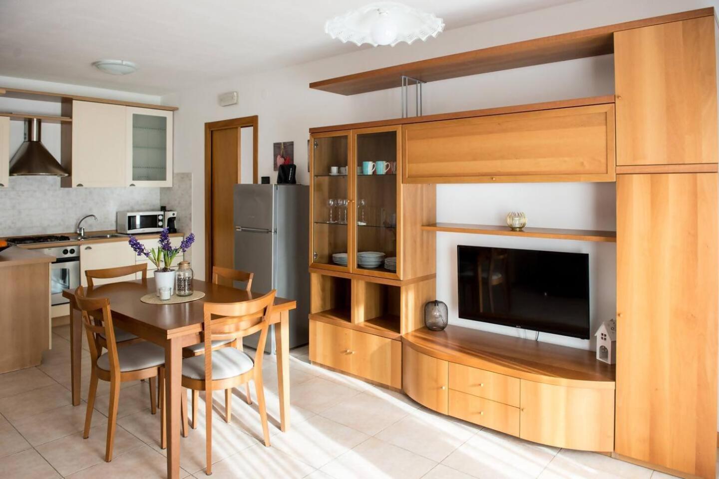 Appartamento Peler13 Con Balcone E Parcheggio Riva del Garda Eksteriør bilde